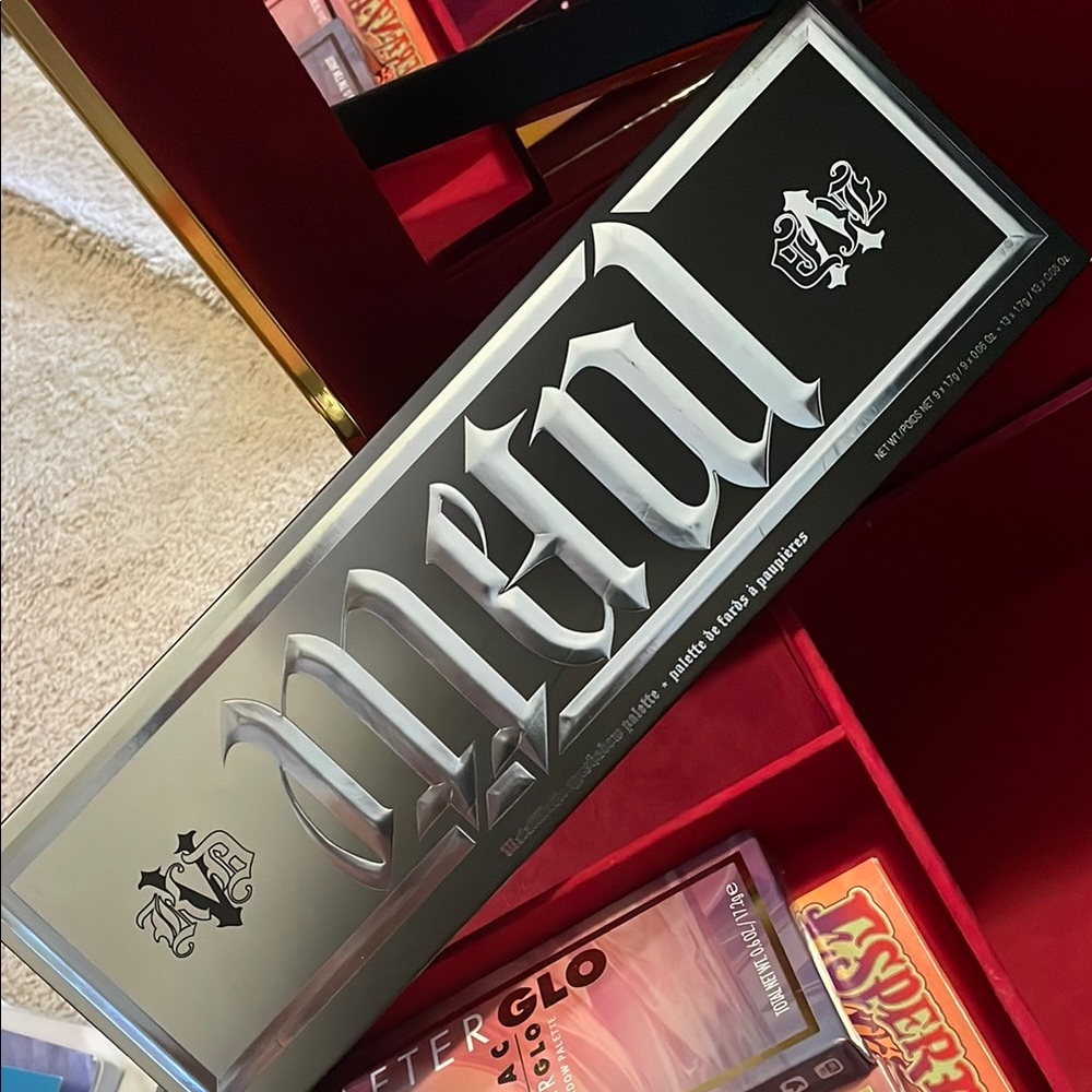 KVD Metal Eyeshadow Palette